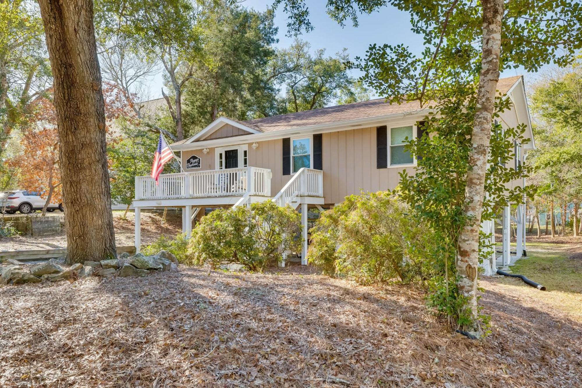 Lovely Emerald Isle Home, Walk To Beach! מראה חיצוני תמונה